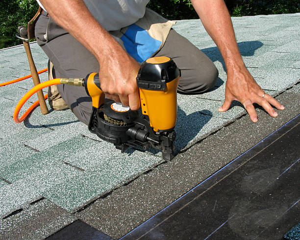 Best Shingle Roofing Installation  in West Milwaukee, WI